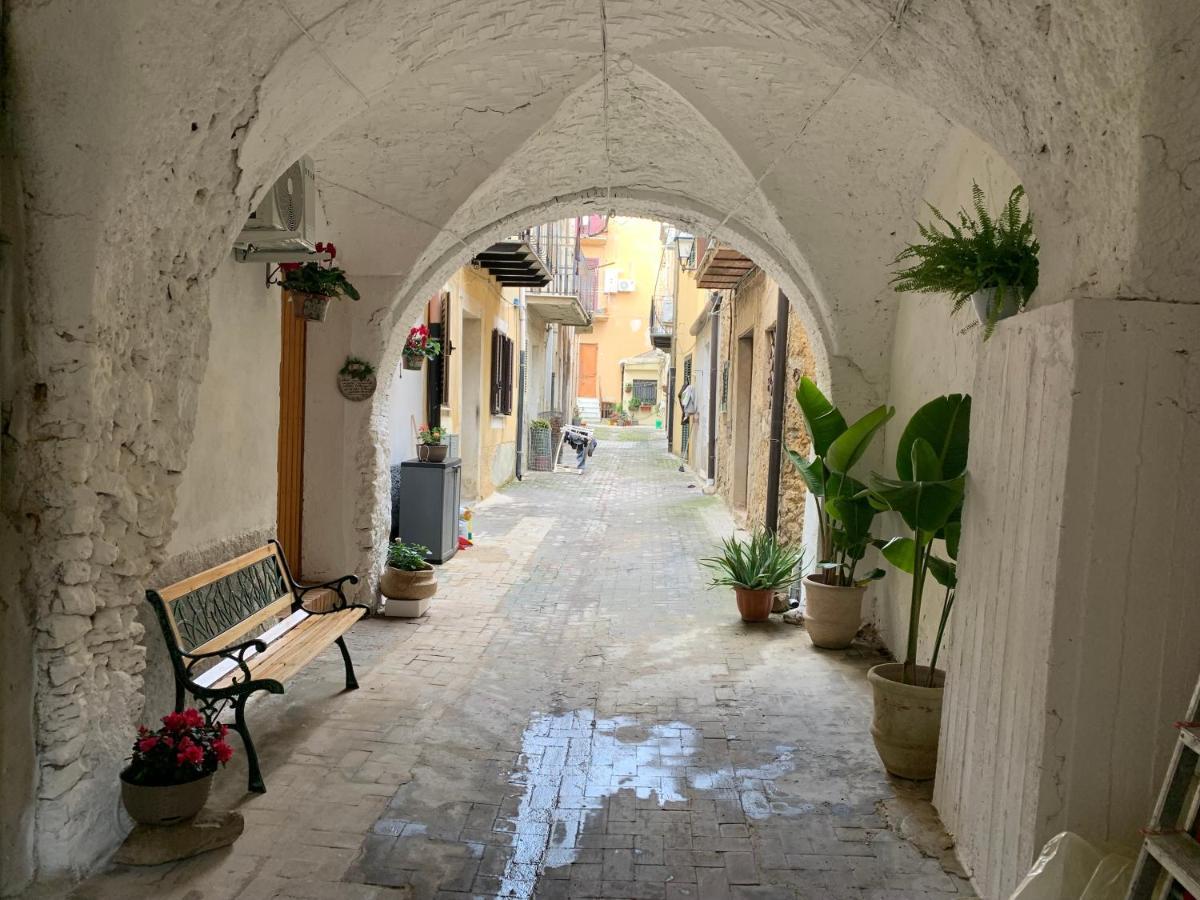 Al Vico Bartoli Suite Room Mazzarino Exteriér fotografie